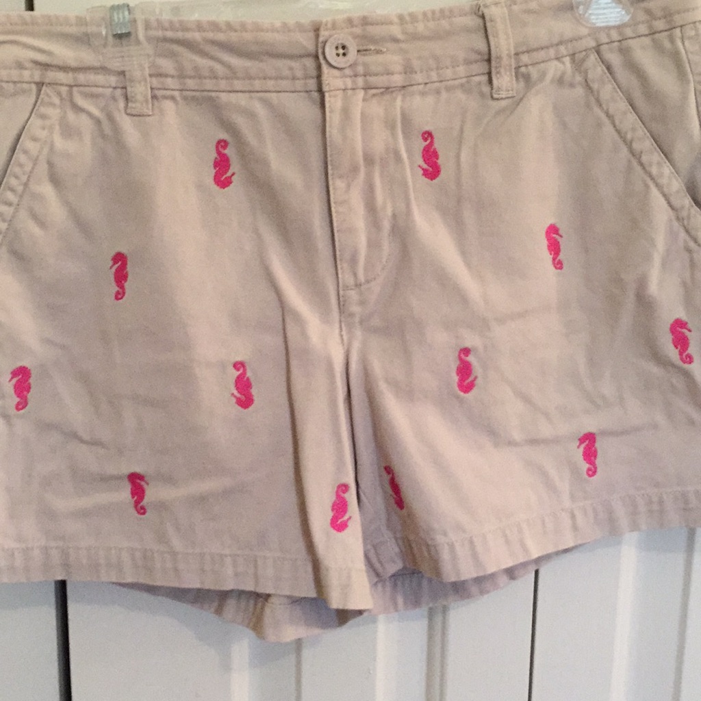Bass Khaki Shorts W/ Pink Embroidered Seahorses 6
